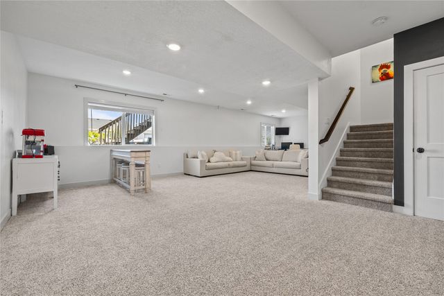 4912 NW 13th Street, Ankeny, IA 50023