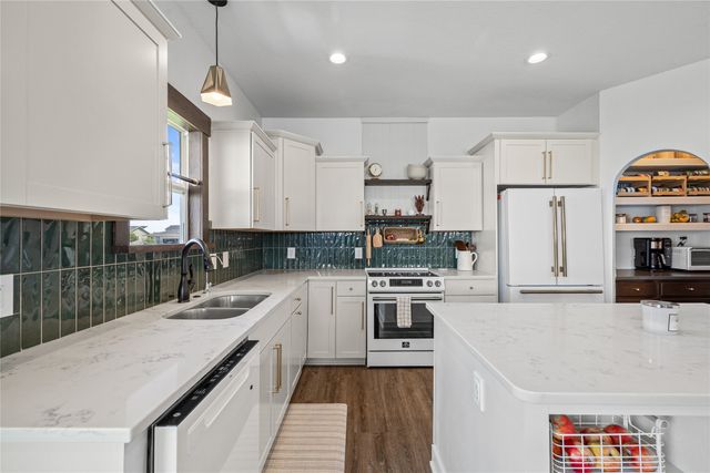 4912 NW 13th Street, Ankeny, IA 50023