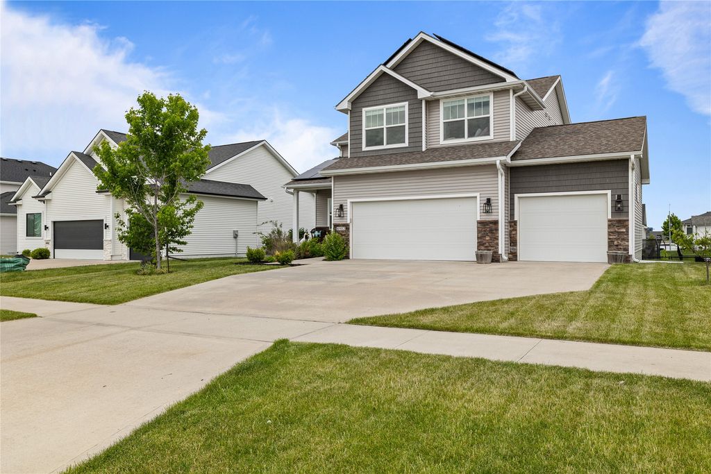 4912 NW 13th Street, Ankeny, IA 50023