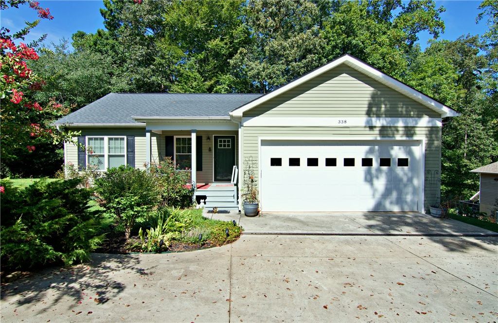 338 W Capewood Avenue, Seneca, SC 29678