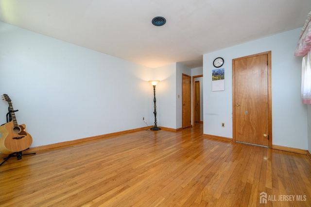 2 Carlton Street, Carteret, NJ 07008