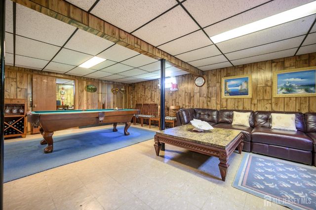 2 Carlton Street, Carteret, NJ 07008