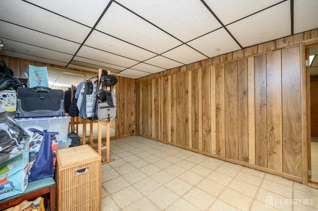 2 Carlton Street, Carteret, NJ 07008