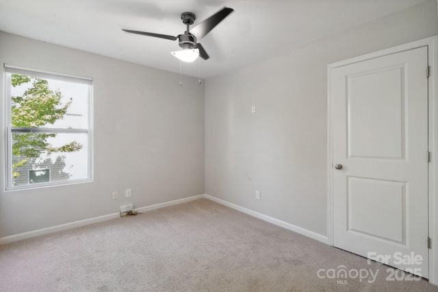 1175 Valley Street 111, Statesville, NC 28677