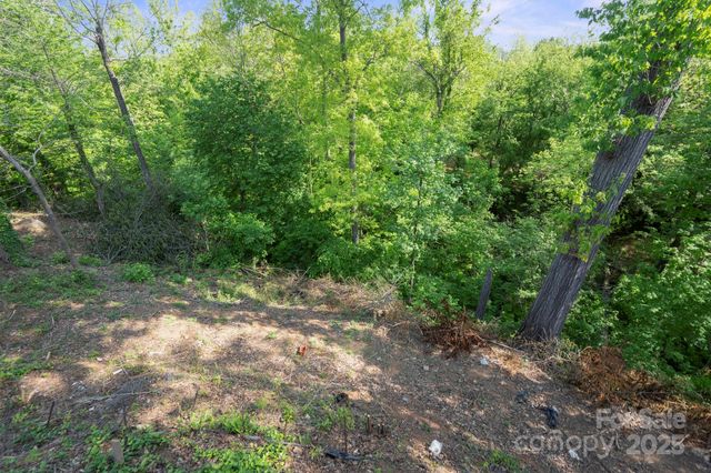 1175 Valley Street 111, Statesville, NC 28677