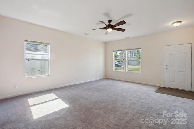 1175 Valley Street 111, Statesville, NC 28677