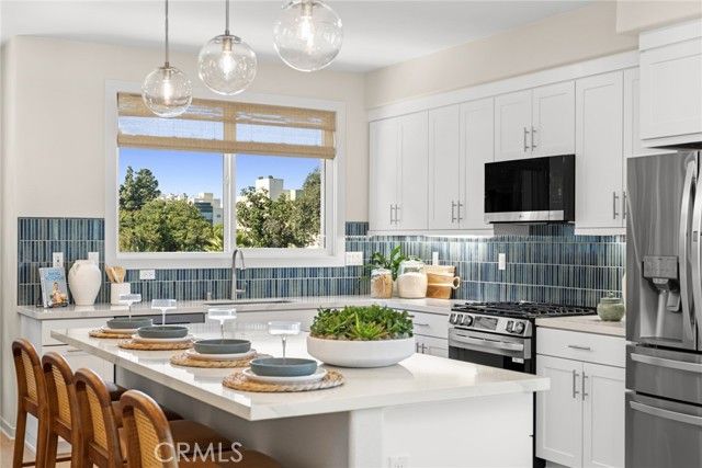 664 E Fourth Street, Pomona, CA 91766