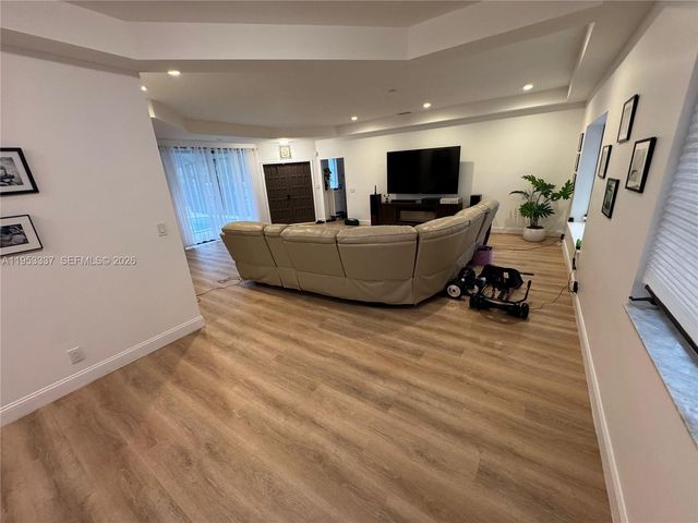 3911 SW 56th Ct, Dania Beach, FL 33312