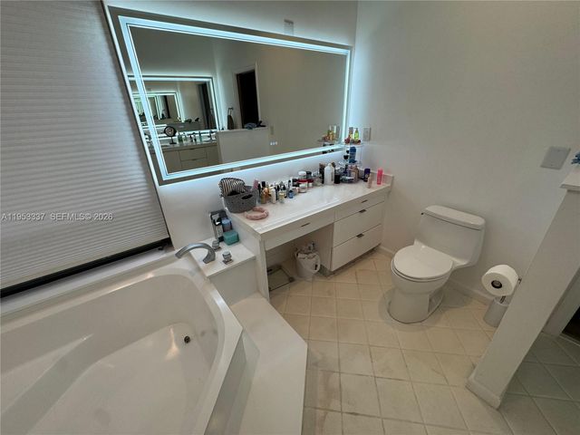 3911 SW 56th Ct, Dania Beach, FL 33312