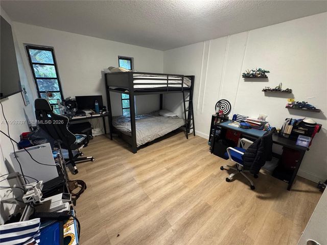 3911 SW 56th Ct, Dania Beach, FL 33312