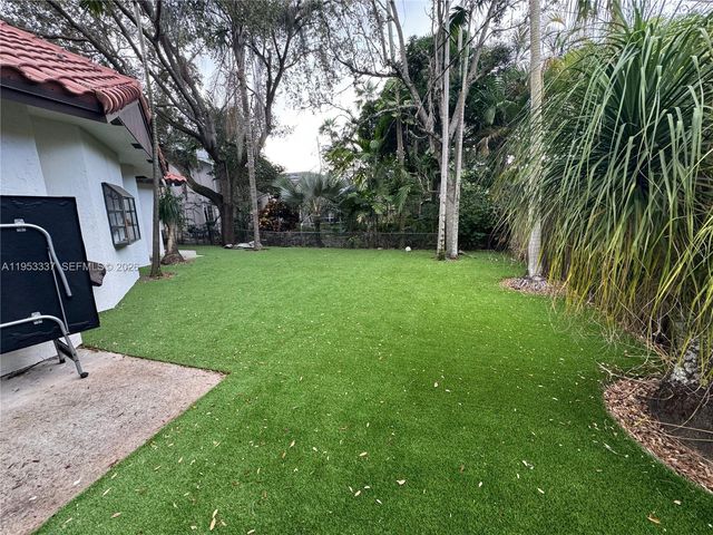 3911 SW 56th Ct, Dania Beach, FL 33312