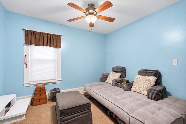 28 Dalton Pl, Springfield, MA 01109