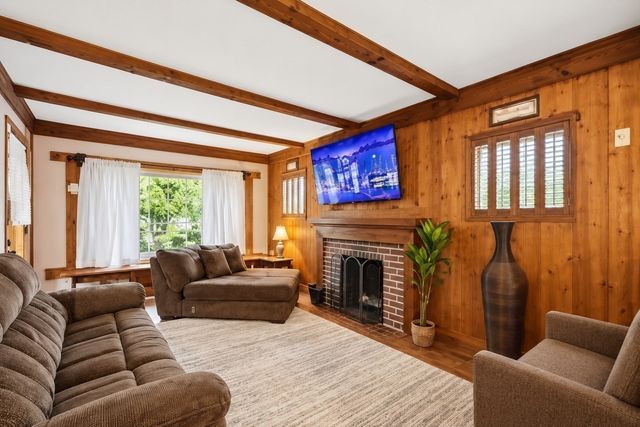28 Dalton Pl, Springfield, MA 01109