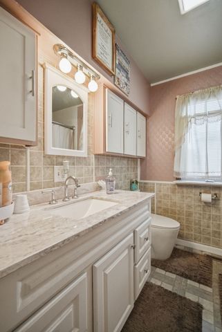 28 Dalton Pl, Springfield, MA 01109