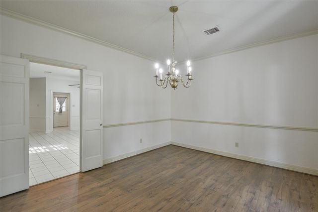 8015 Pinehurst Trail Circle, Humble, TX 77346