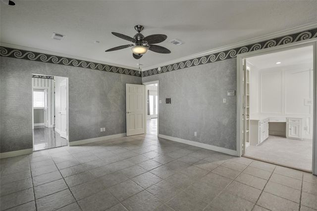 8015 Pinehurst Trail Circle, Humble, TX 77346