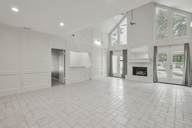 8015 Pinehurst Trail Circle, Humble, TX 77346