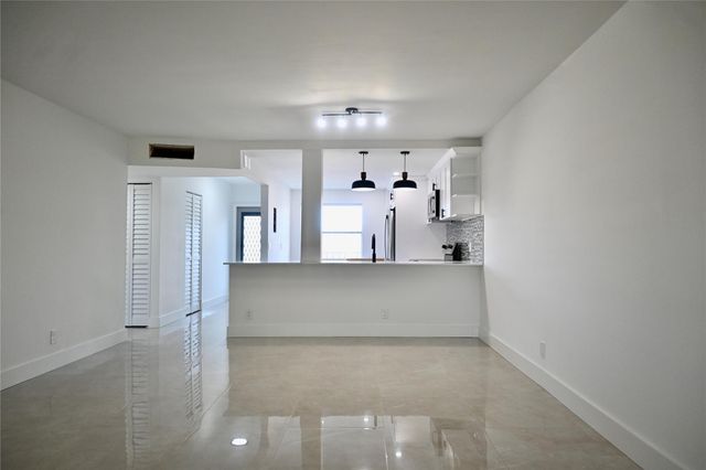 6675 S Oriole Boulevard 3060, Delray Beach, FL 33446