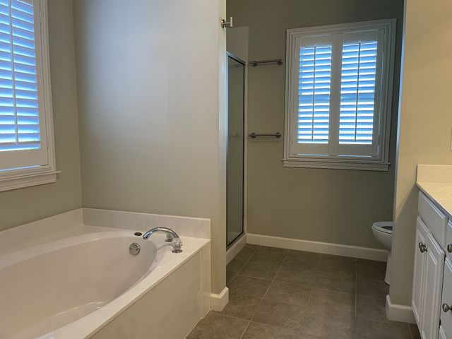 215 Stoners Glen Ct, Hermitage, TN 37076