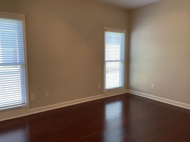 215 Stoners Glen Ct, Hermitage, TN 37076