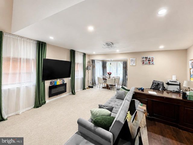 2250 BOYD RD, Huntingdon Valley, PA 19006