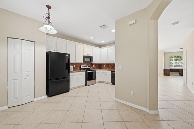 9056 Plymouth Place, Tamarac, FL 33321