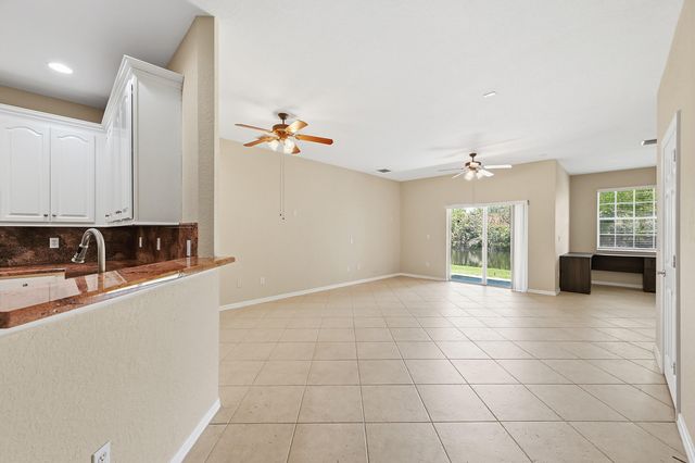9056 Plymouth Place, Tamarac, FL 33321