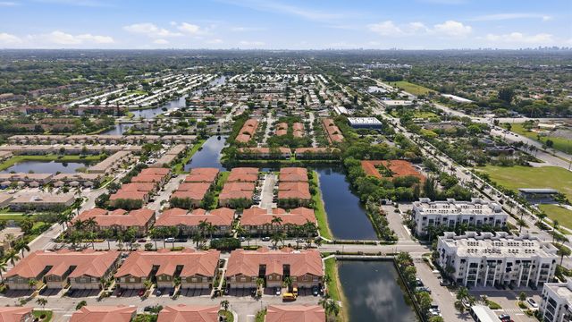 9056 Plymouth Place, Tamarac, FL 33321