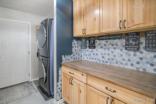 5904 E Division Street, Croton Twp, MI 49337