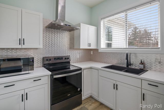 5904 E Division Street, Croton Twp, MI 49337