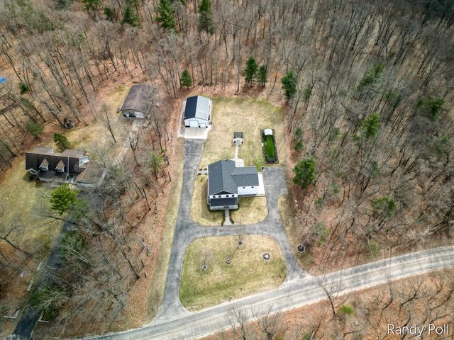 5904 E Division Street, Croton Twp, MI 49337