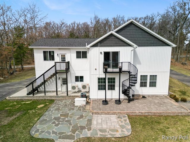 5904 E Division Street, Croton Twp, MI 49337