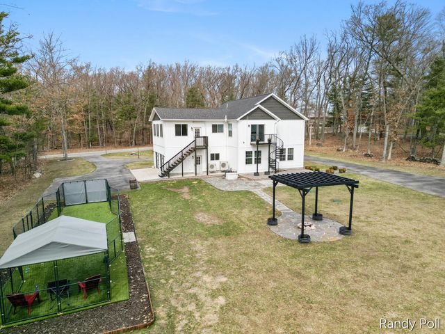 5904 E Division Street, Croton Twp, MI 49337