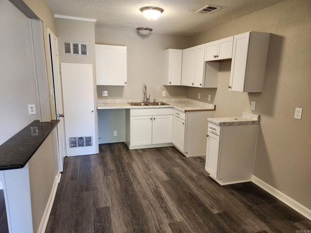 7120 Redwood Drive, Little Rock, AR 72209