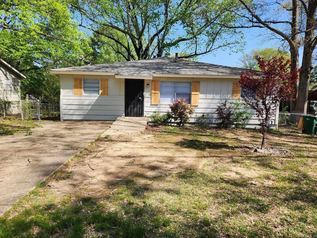 7120 Redwood Drive, Little Rock, AR 72209