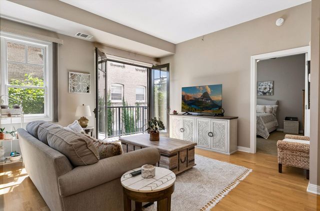 370 Marshall Avenue 201, Saint Paul, MN 55102