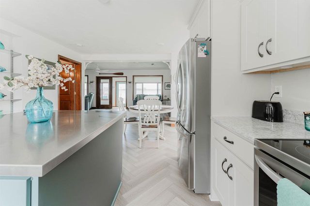 2210 WESTWIND ROAD, Oshkosh, WI 54904