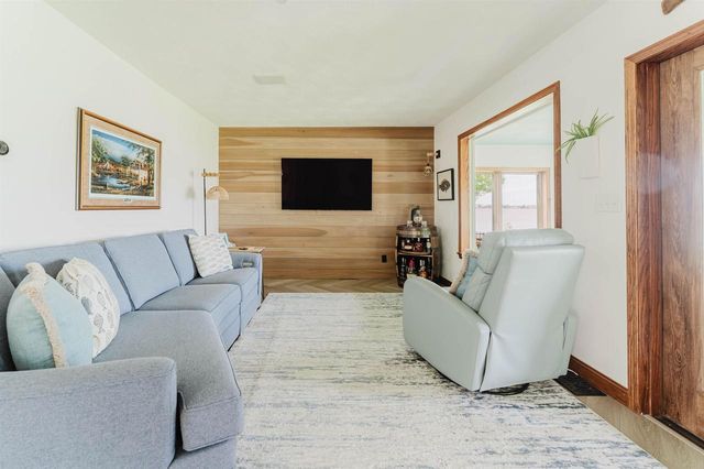 2210 WESTWIND ROAD, Oshkosh, WI 54904