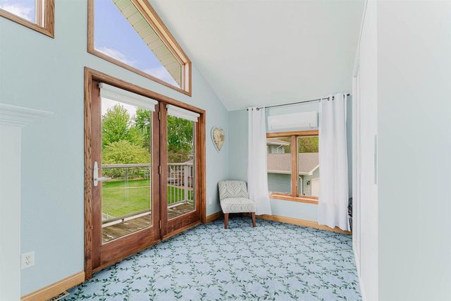 2210 WESTWIND ROAD, Oshkosh, WI 54904
