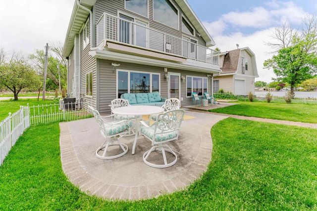2210 WESTWIND ROAD, Oshkosh, WI 54904