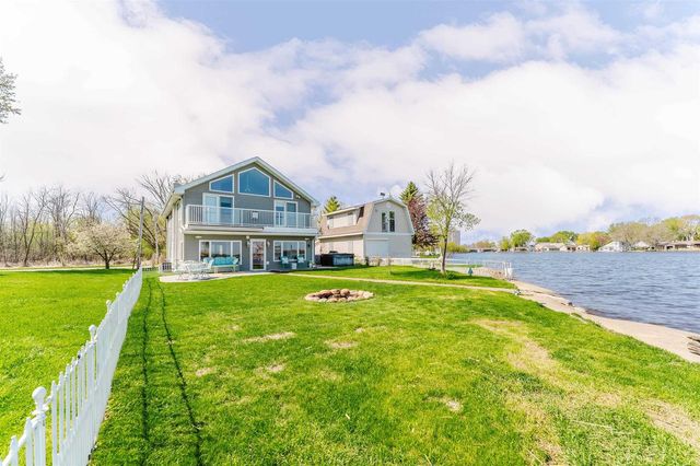 2210 WESTWIND ROAD, Oshkosh, WI 54904
