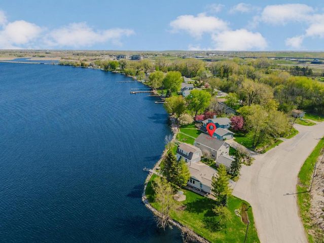 2210 WESTWIND ROAD, Oshkosh, WI 54904