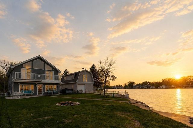 2210 WESTWIND ROAD, Oshkosh, WI 54904