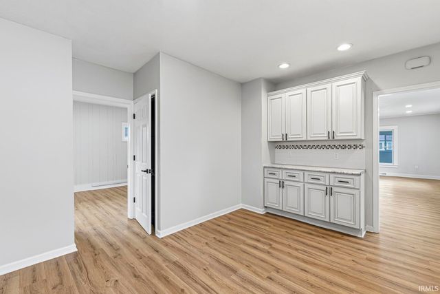 930 S 28th Street, South Bend, IN 46615