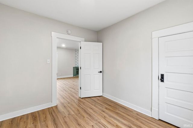 930 S 28th Street, South Bend, IN 46615