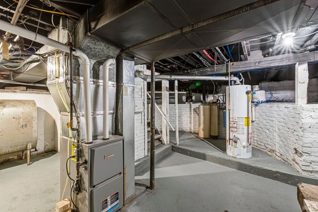 930 S 28th Street, South Bend, IN 46615