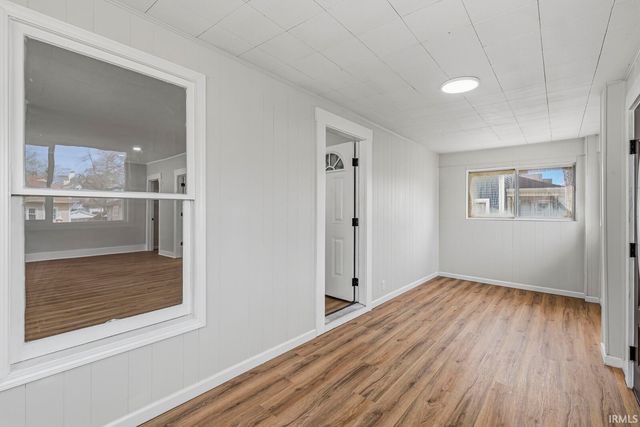 930 S 28th Street, South Bend, IN 46615