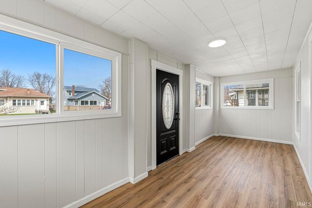 930 S 28th Street, South Bend, IN 46615