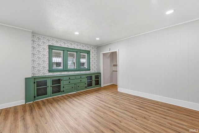 930 S 28th Street, South Bend, IN 46615