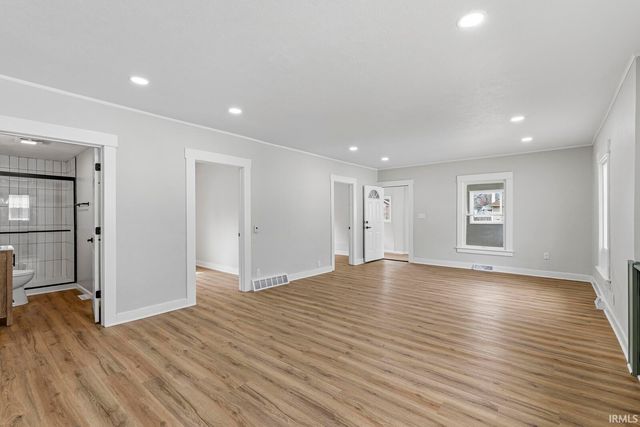 930 S 28th Street, South Bend, IN 46615